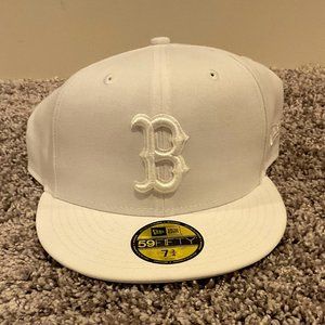 Boston Red Sox New Era White/White - 59FIFTY Fitted Hat - 7 3/4 - NEW!